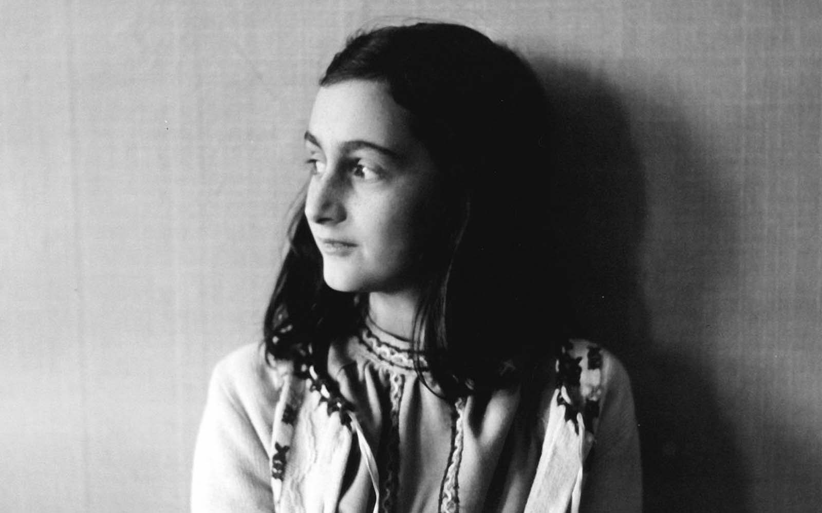 Anne Frank The Face Of An Icon Through Old Photographs 1929 1945 Rare Historical Photos