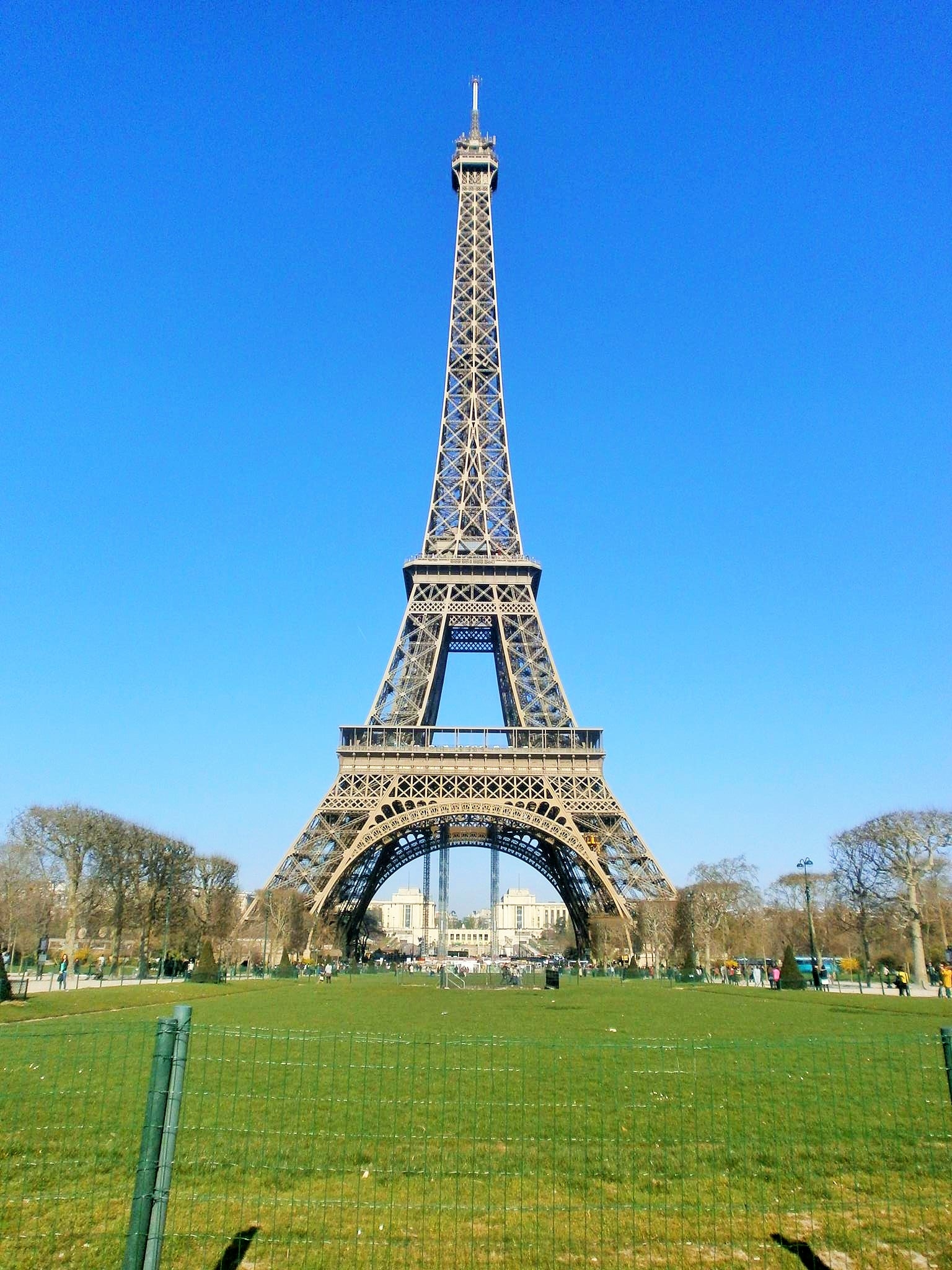 FRANCE Paris The Eiffel Tower Vagabundler FRANCE Paris The Eiffel Tower Vagabundler