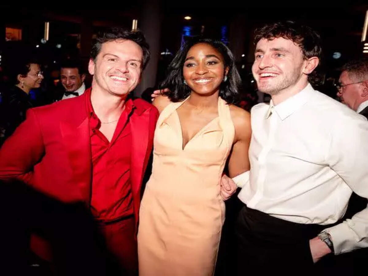 Paul Mescal Paul Mescal And Ayo Edebiri Dating Rumours Begin After Duo Share Selfie The Economic Times